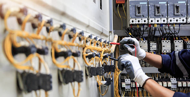 Professional Electrician technician working in Wilton Manors, FL